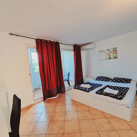 Apartamento Damian Pula