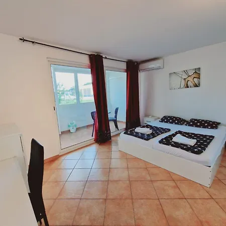 Damian Apartament Pula